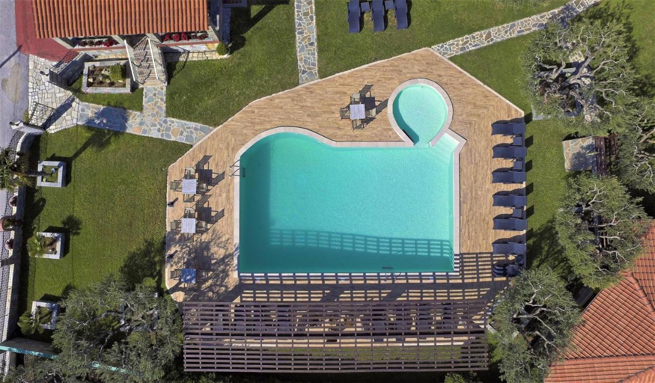 Sunday Resort ゲラキニ エクステリア 写真